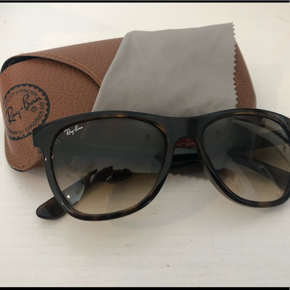 Ray-Ban Wayfarer